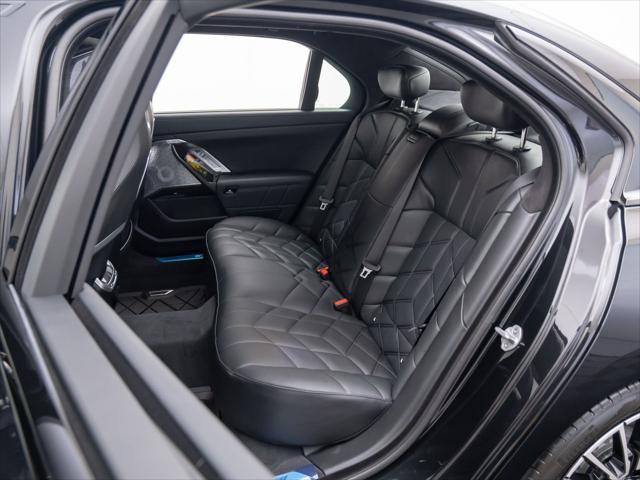 new 2025 BMW 760 car, priced at $138,730
