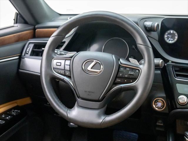 used 2023 Lexus ES 350 car, priced at $39,000