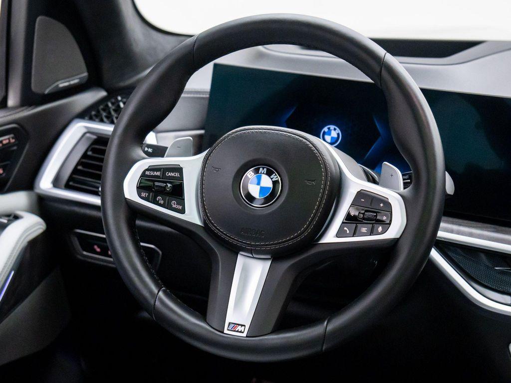 new 2026 BMW X7 car, priced at $100,335