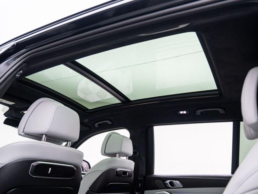 new 2026 BMW X7 car, priced at $100,335