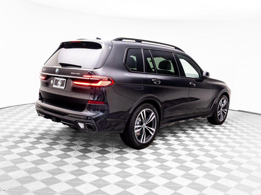 new 2026 BMW X7 car, priced at $100,335