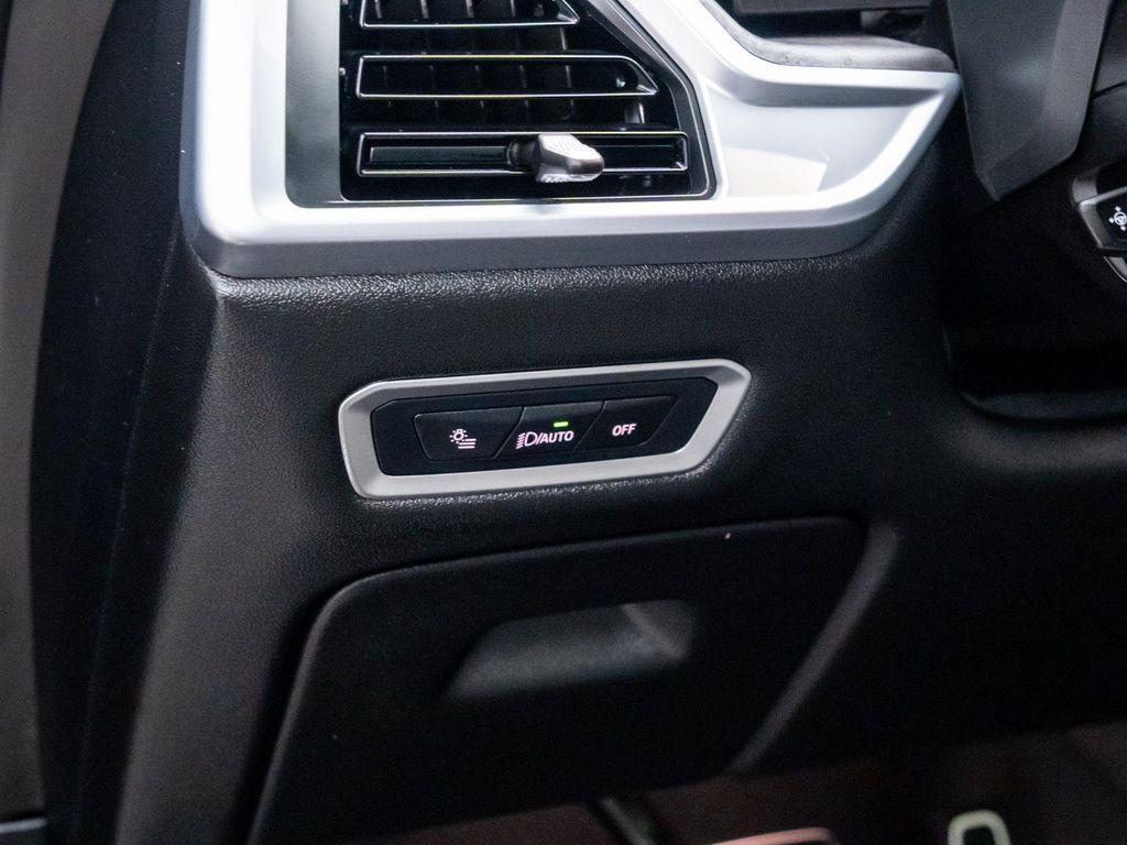 new 2026 BMW X7 car, priced at $100,335