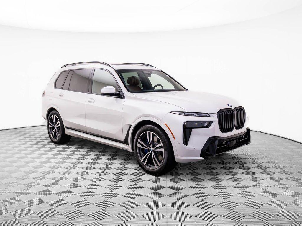 new 2026 BMW X7 car, priced at $104,285