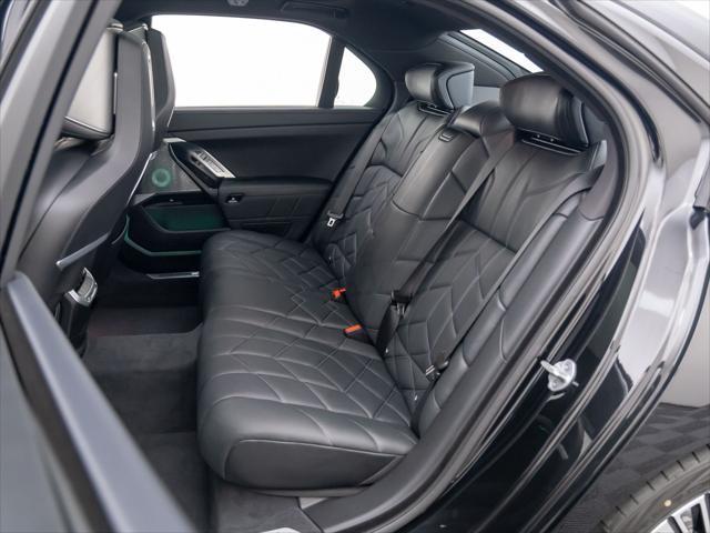 new 2025 BMW i7 car, priced at $135,275
