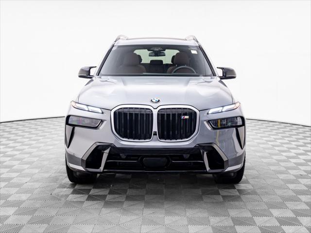 new 2025 BMW X7 car, priced at $118,405