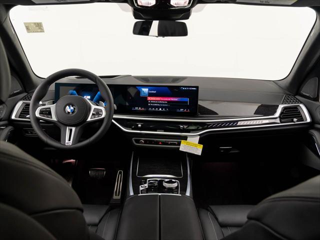 new 2025 BMW X7 car, priced at $117,000