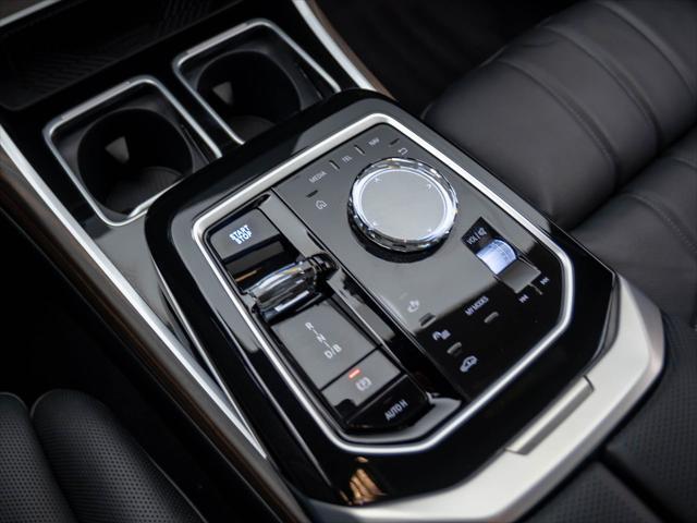 new 2025 BMW i7 car, priced at $131,055