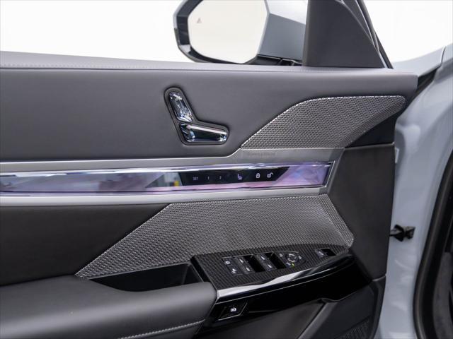 new 2025 BMW i7 car, priced at $131,055