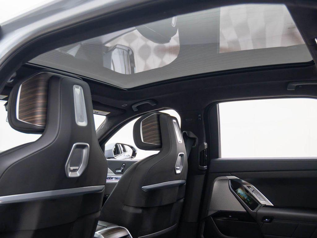 new 2025 BMW i7 car, priced at $131,055