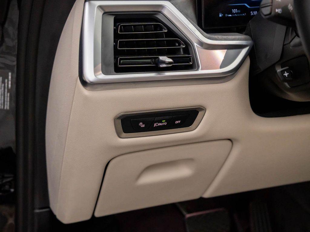 used 2025 BMW X7 car, priced at $86,000