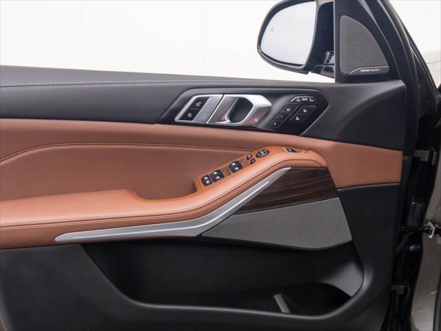 new 2026 BMW X7 car, priced at $117,925