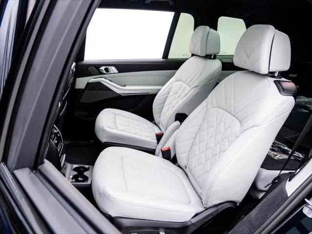 new 2025 BMW X7 car, priced at $95,810