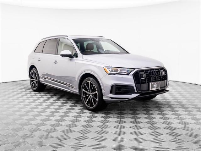 used 2022 Audi Q7 car, priced at $33,200