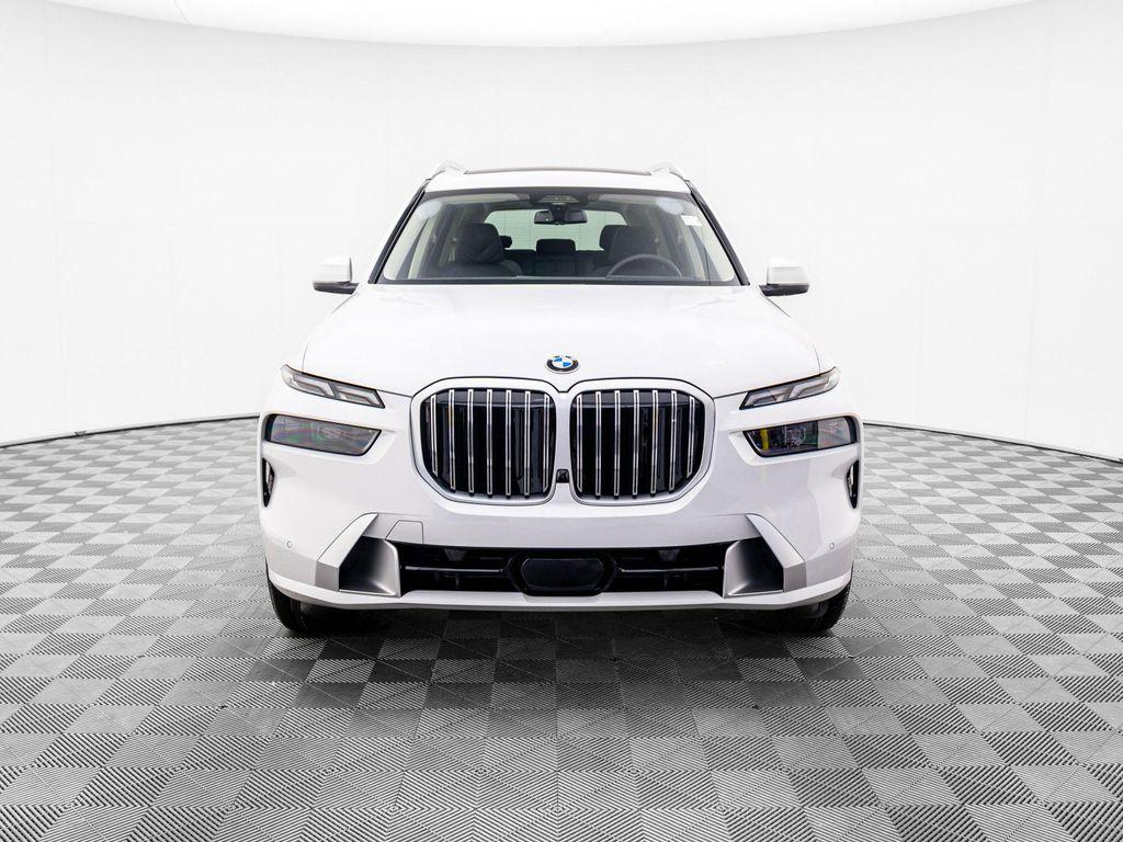 new 2026 BMW X7 car, priced at $91,085