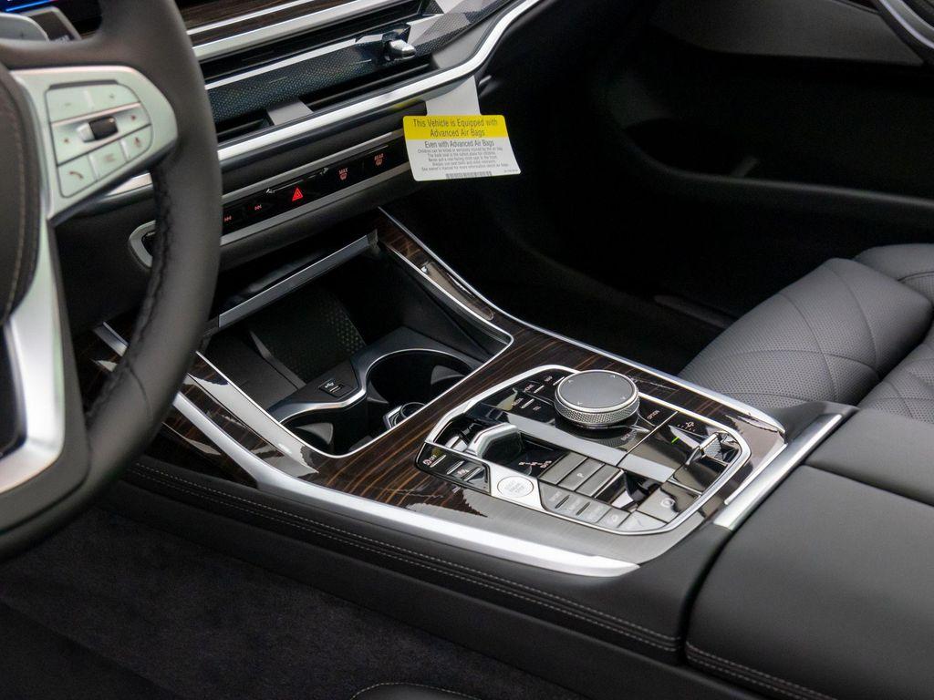 new 2026 BMW X7 car, priced at $91,085