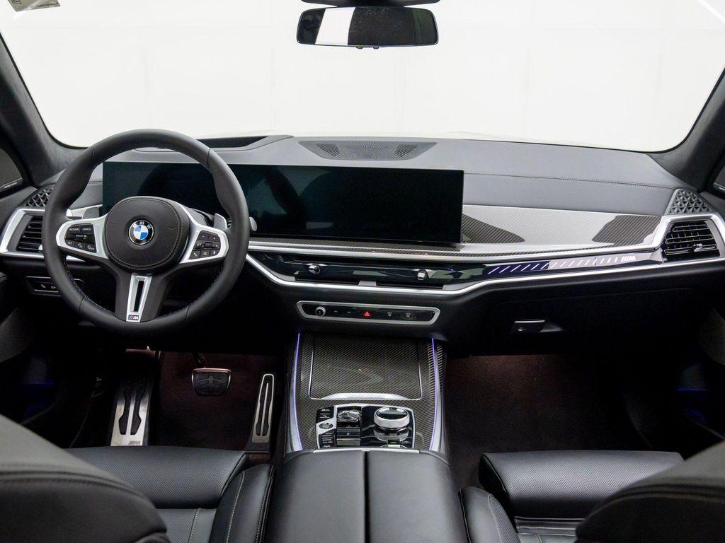 new 2026 BMW X7 car, priced at $124,425