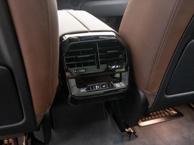 new 2024 BMW iX car