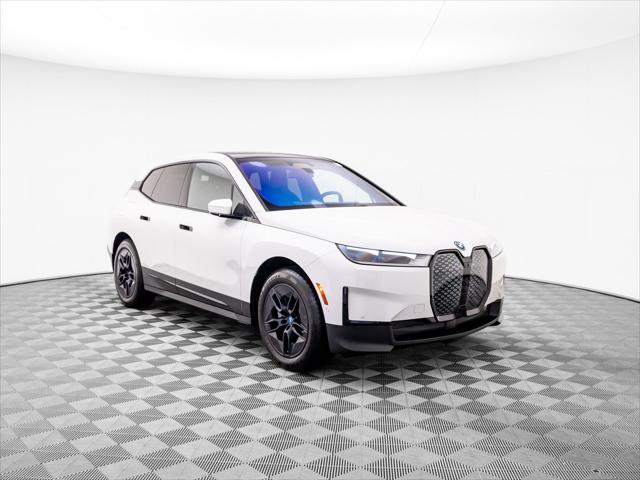 new 2024 BMW iX car