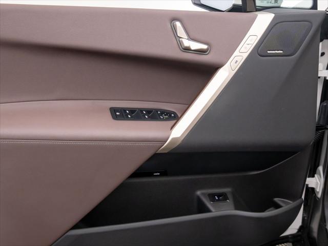 new 2024 BMW iX car