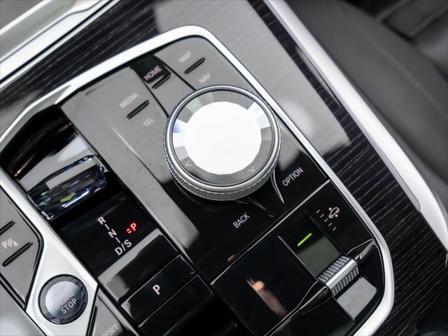 new 2025 BMW X7 car, priced at $101,640