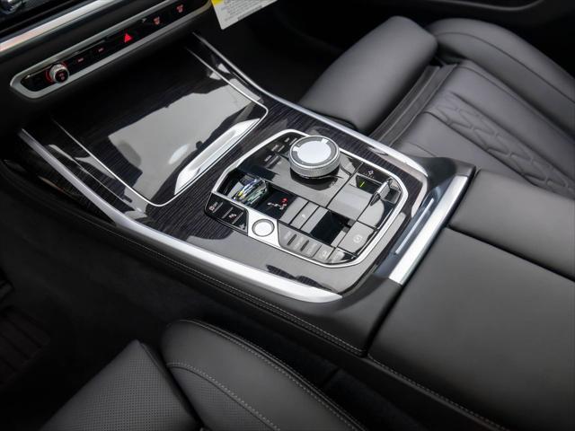 new 2025 BMW X7 car, priced at $101,640