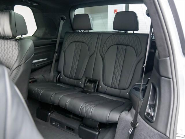 new 2025 BMW X7 car, priced at $101,640