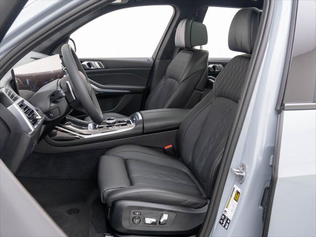 new 2025 BMW X7 car, priced at $101,640