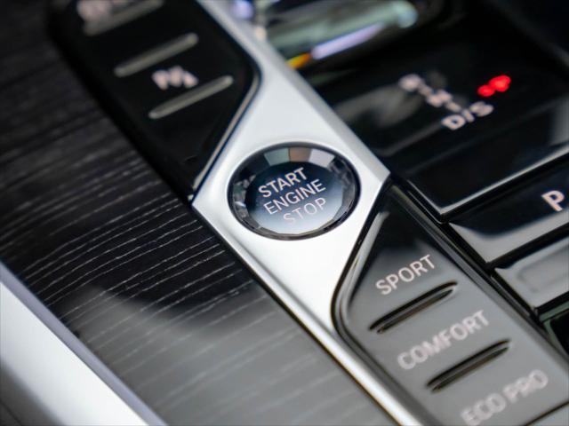 new 2025 BMW X7 car, priced at $101,640