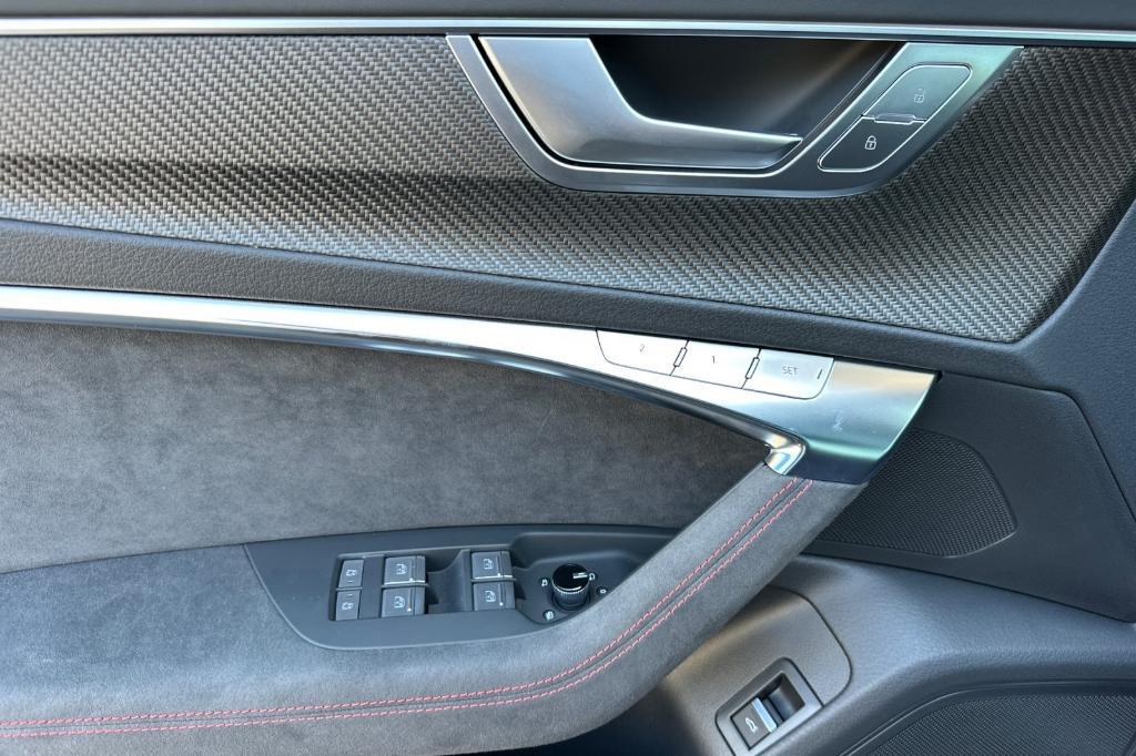 new 2025 Audi RS 6 Avant car, priced at $150,490
