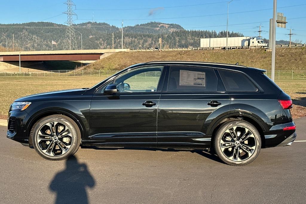 new 2025 Audi Q7 car, priced at $84,440