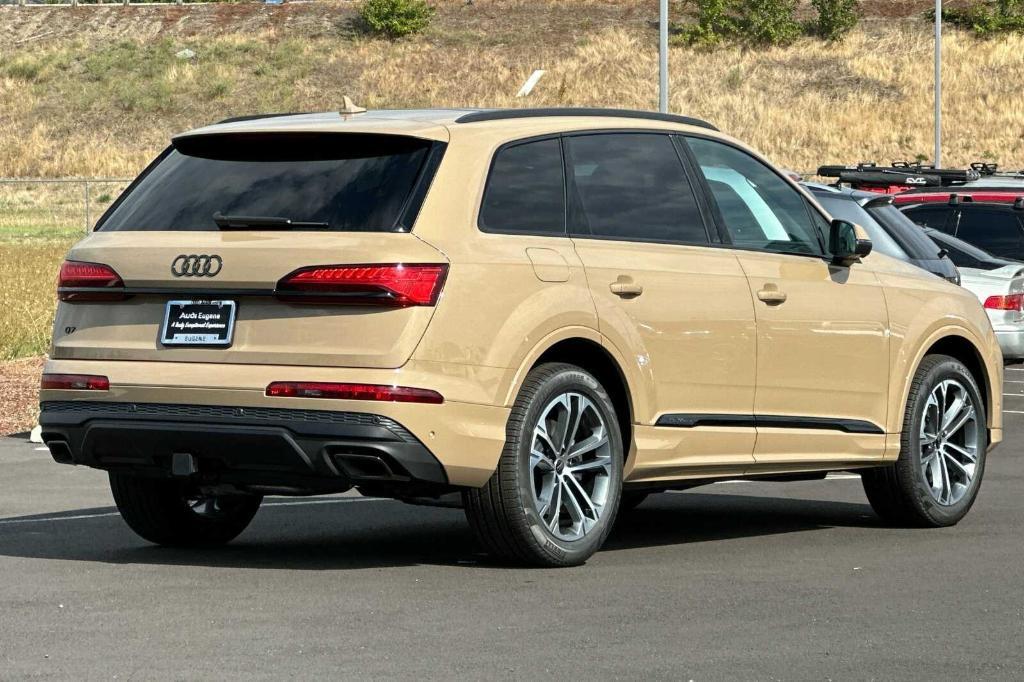 new 2025 Audi Q7 car, priced at $68,920