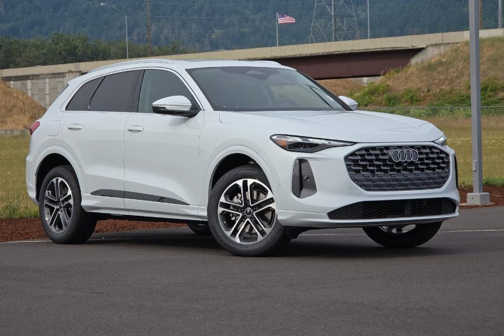 new 2025 Audi Q5 car, priced at $58,100