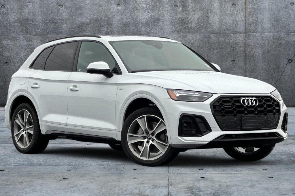 new 2025 Audi Q5 car, priced at $50,150