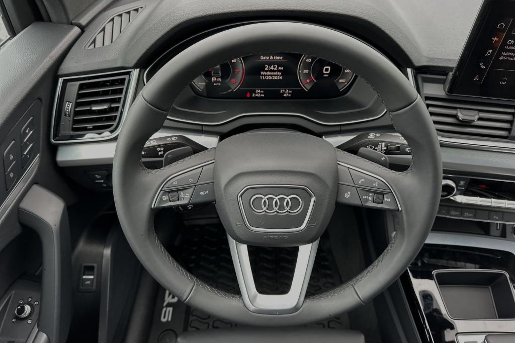 new 2025 Audi Q5 car, priced at $50,150