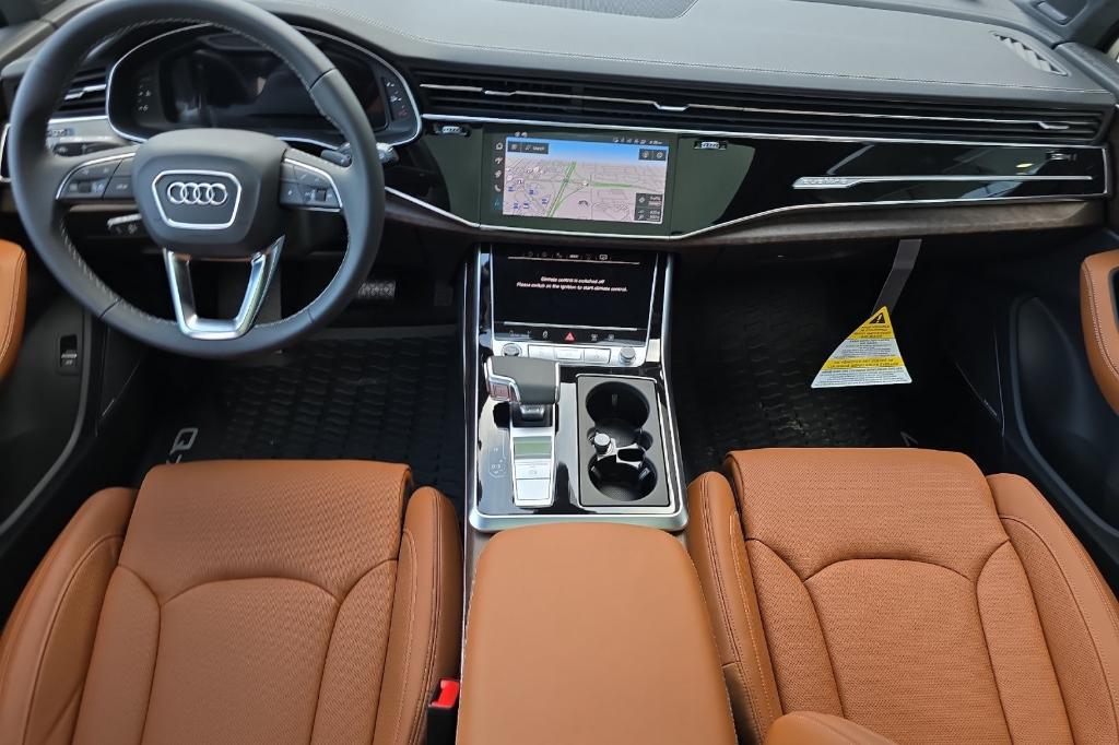 new 2025 Audi Q7 car, priced at $85,900