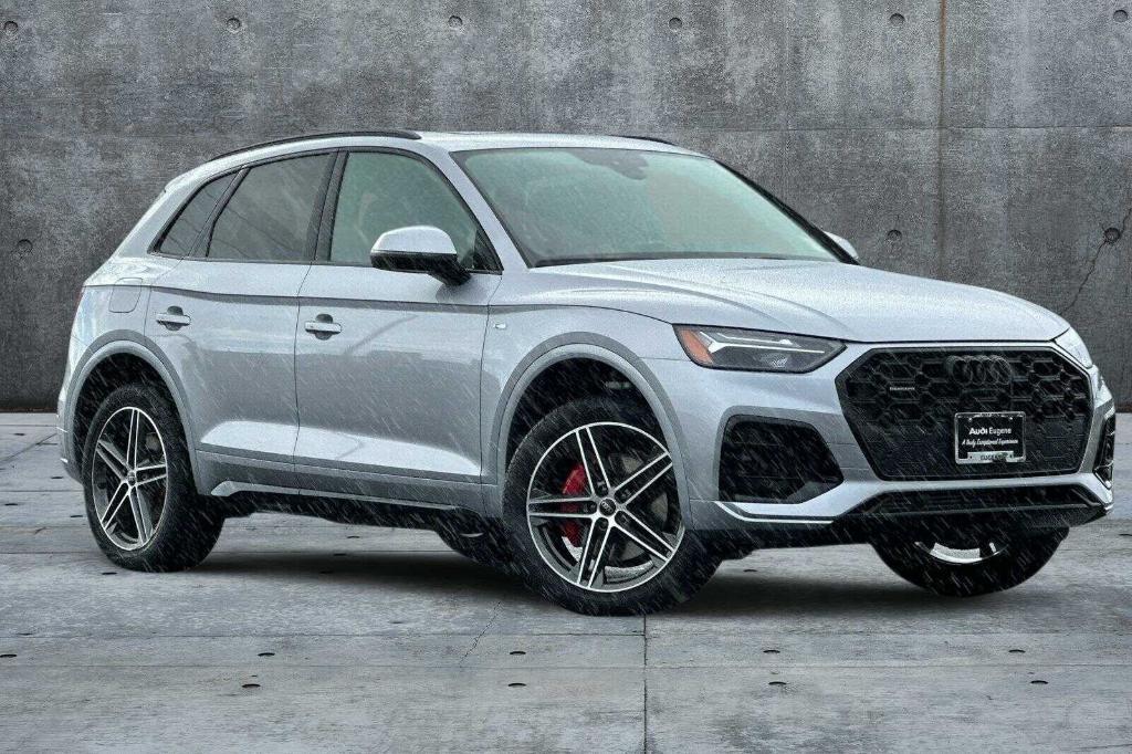 new 2024 Audi Q5 e car, priced at $67,385