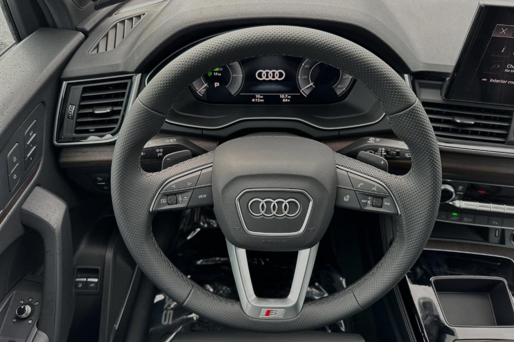 new 2024 Audi Q5 e car, priced at $67,385