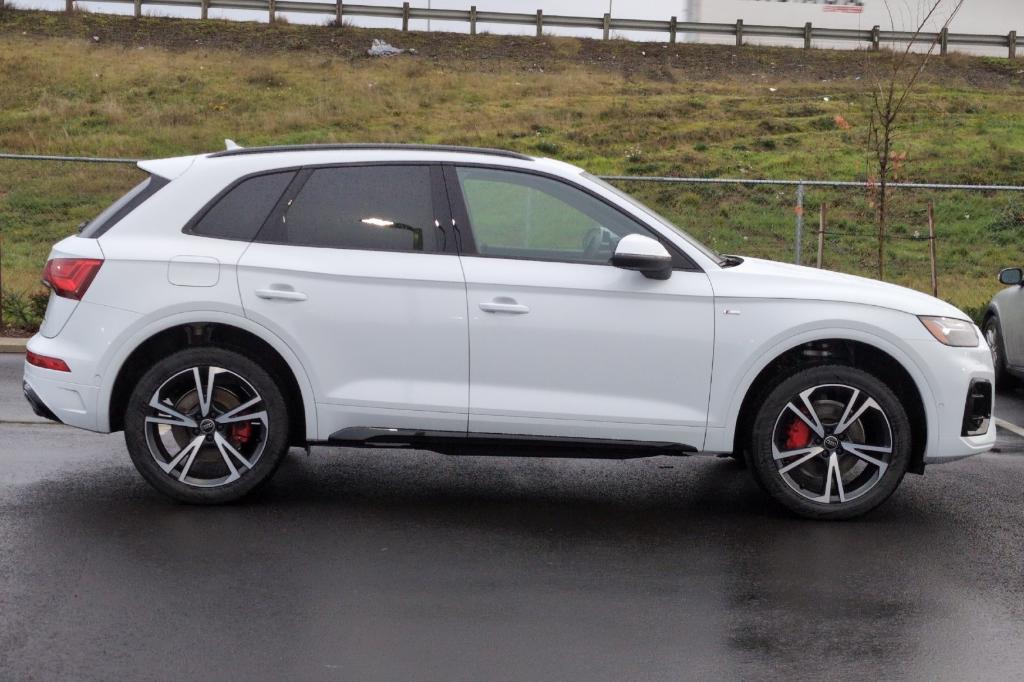 new 2025 Audi Q5 car, priced at $59,900