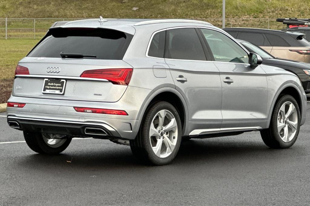 new 2025 Audi Q5 car, priced at $55,085