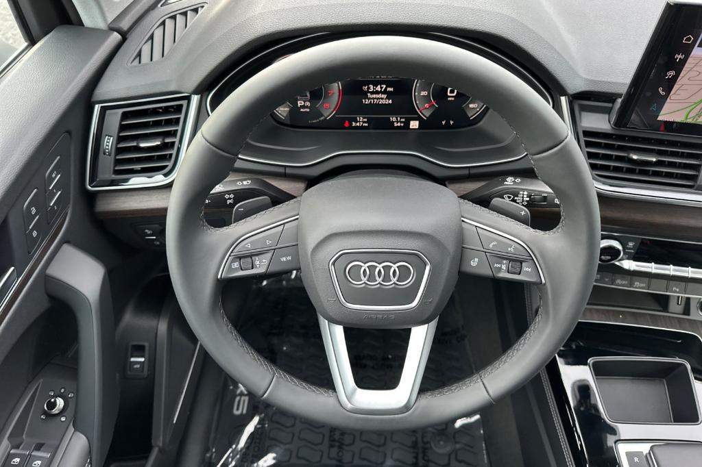 new 2025 Audi Q5 car, priced at $55,085