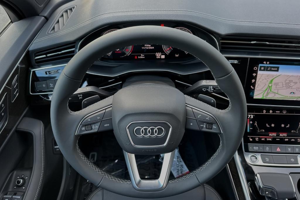 new 2025 Audi Q7 car, priced at $72,840