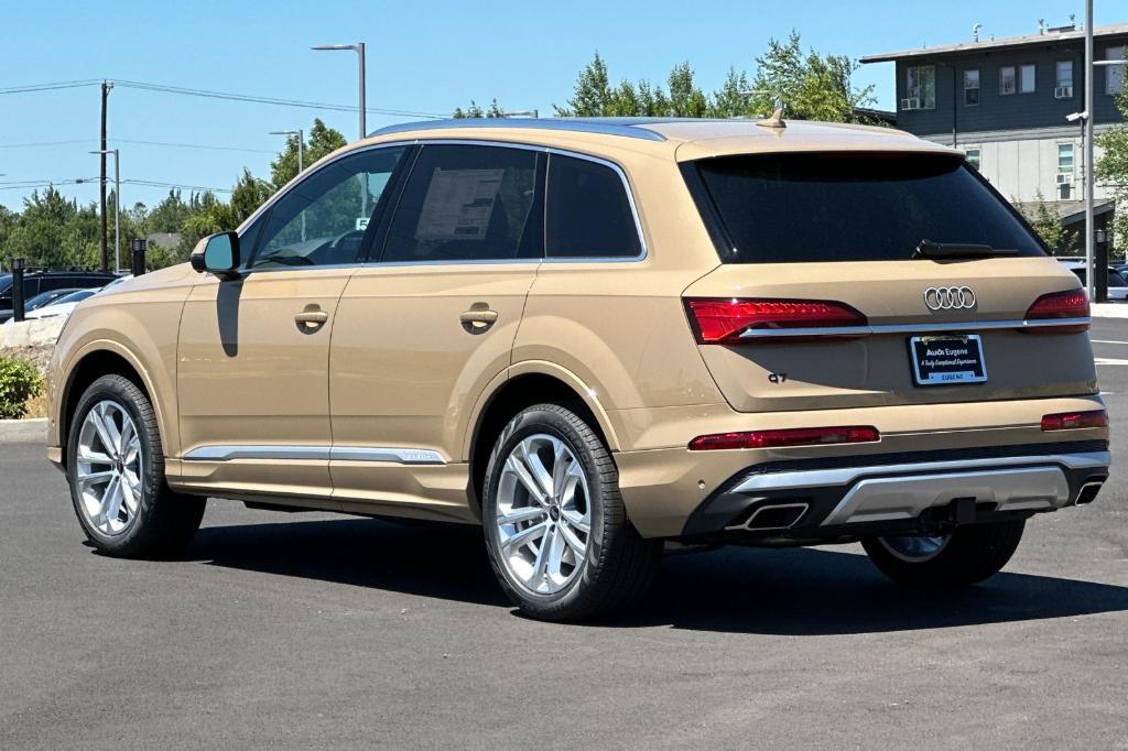 new 2025 Audi Q7 car, priced at $67,462