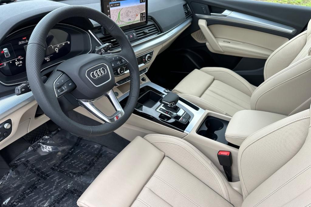 new 2025 Audi Q5 car, priced at $59,900