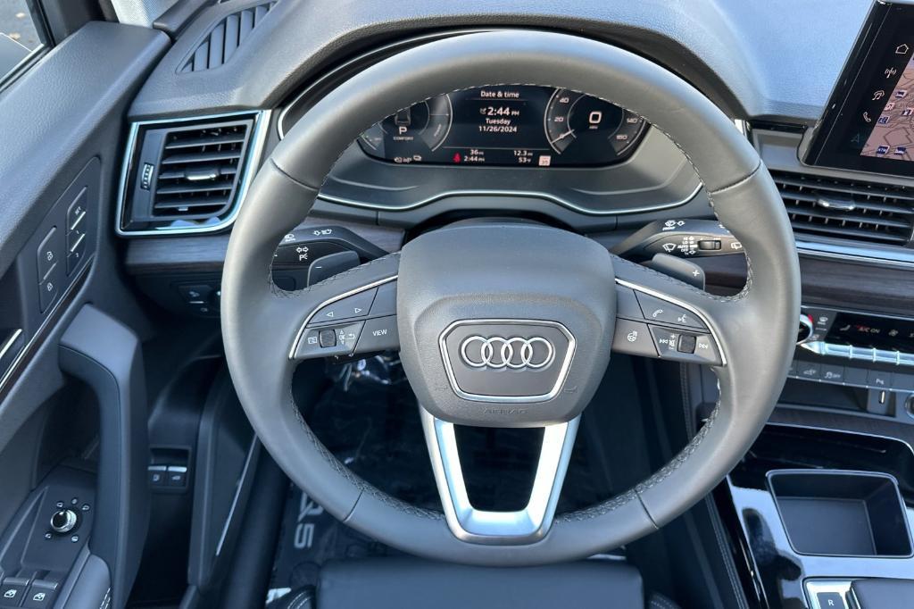 new 2025 Audi Q5 car, priced at $63,985