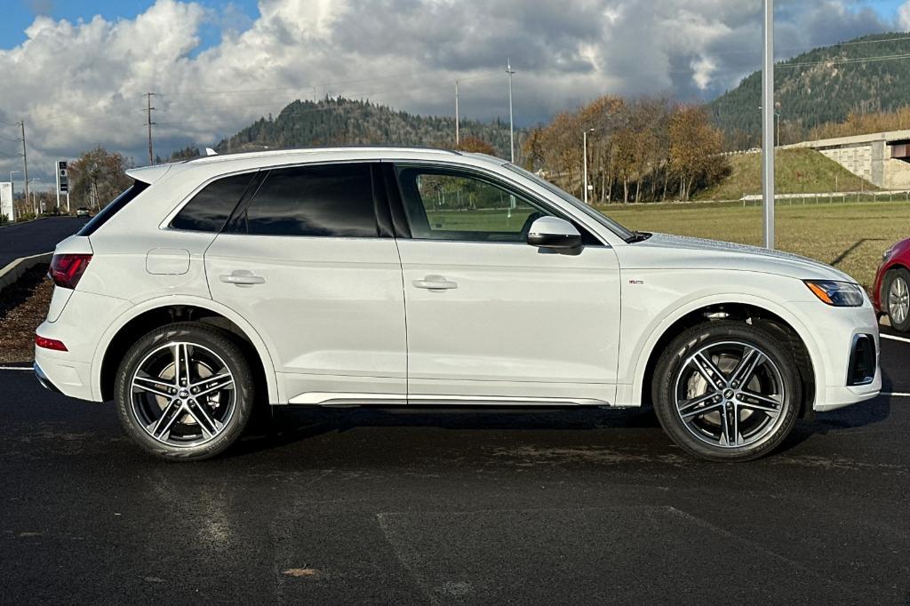 new 2025 Audi Q5 car, priced at $63,985