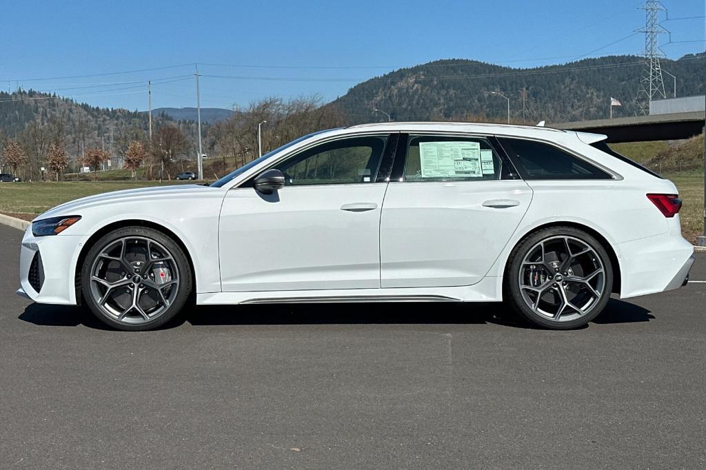 new 2025 Audi RS 6 Avant car, priced at $156,490