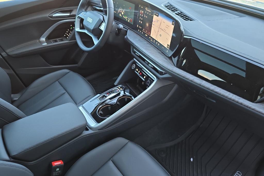 new 2025 Audi Q5 car, priced at $55,190