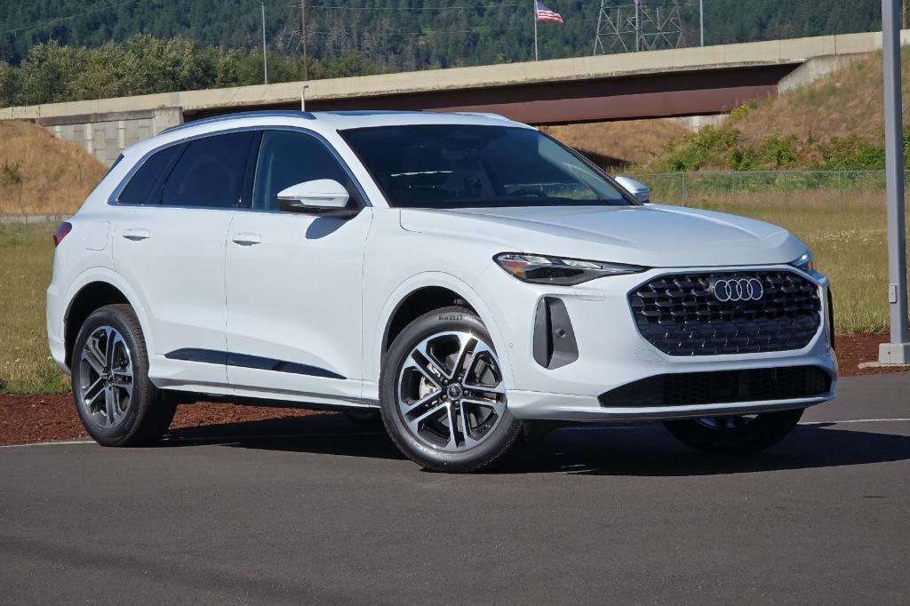 new 2025 Audi Q5 car, priced at $58,190