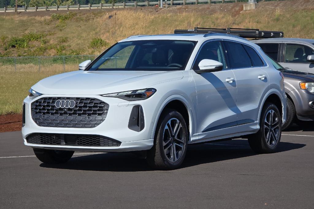 new 2025 Audi Q5 car, priced at $55,190
