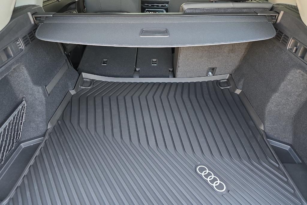 new 2025 Audi Q5 car, priced at $61,250